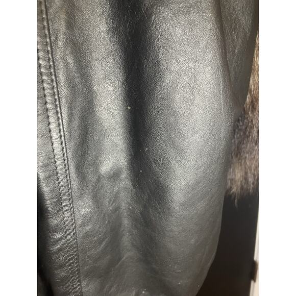 Vintage Luxury Leather Vest wth Genuine Raccoon Fur Sleeves–High-End European - Picture 11 of 16